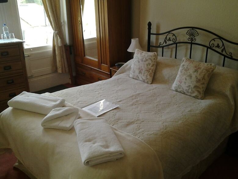 Bed & Breakfast Strathmore Guest House