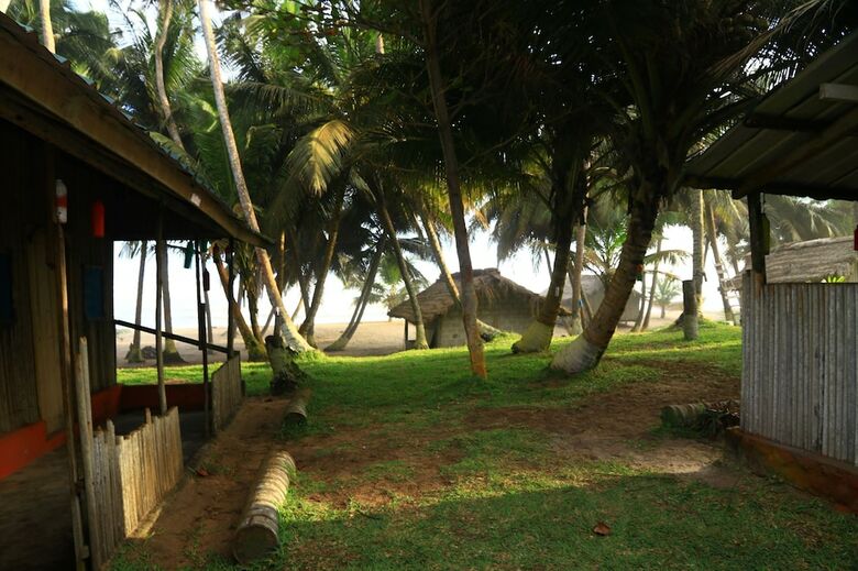 Hotel Beyin Eco Beach Camp