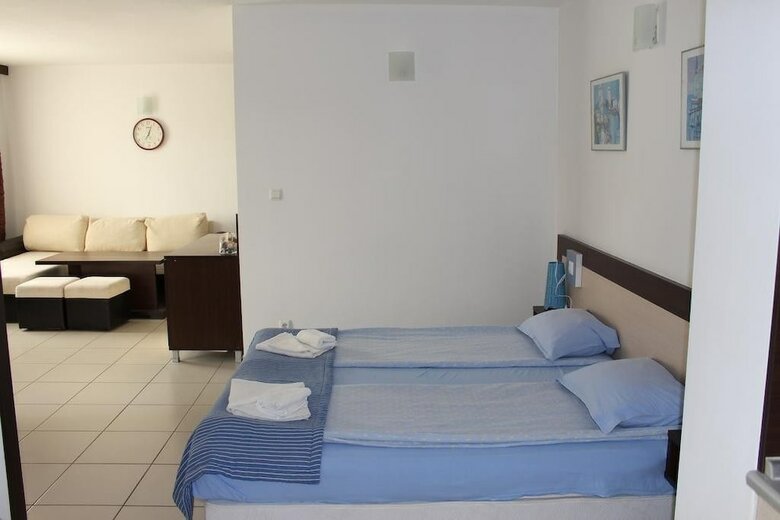 Lilia 2 Hotel