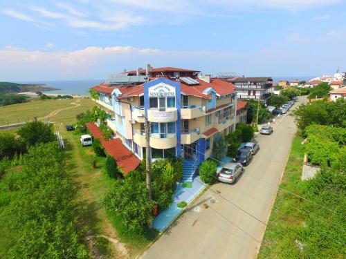 Family Hotel Sinemoretz
