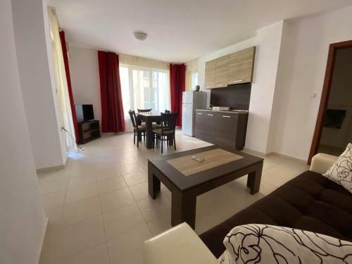 Sunrise Apartments, Pomorie