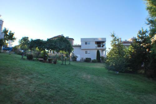 Hostal Villa California