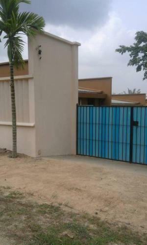 Hostal Residence Japoma