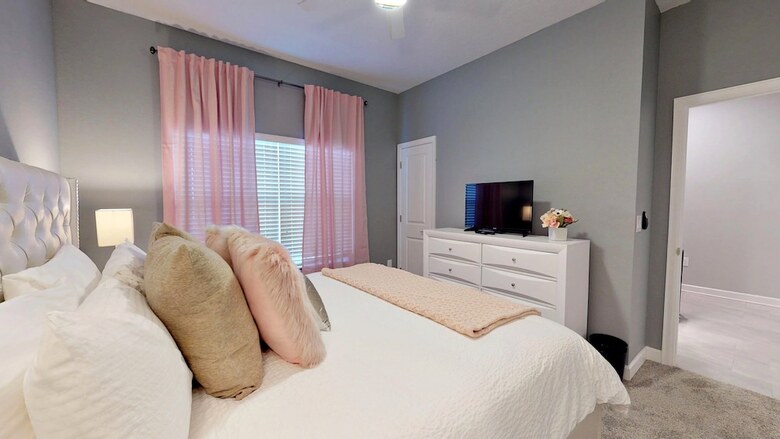 Storey Lake Resort - Lsl836