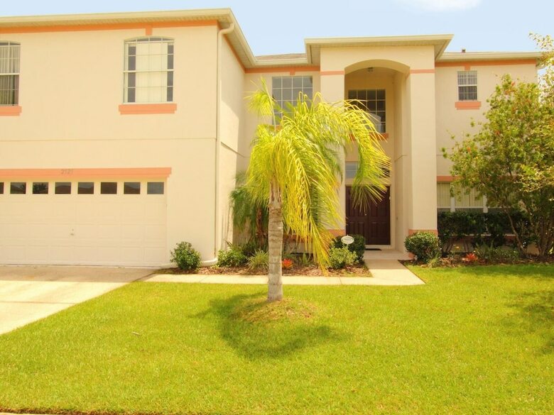 6 Bed 2525