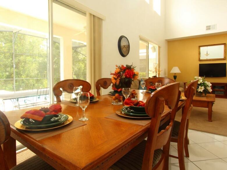 6 Bed 2525