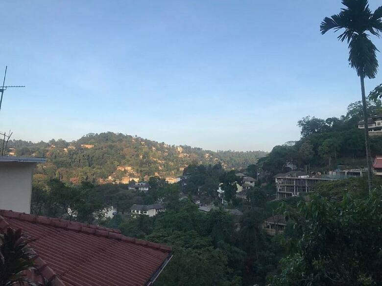 Hotel Travel Hub Kandy