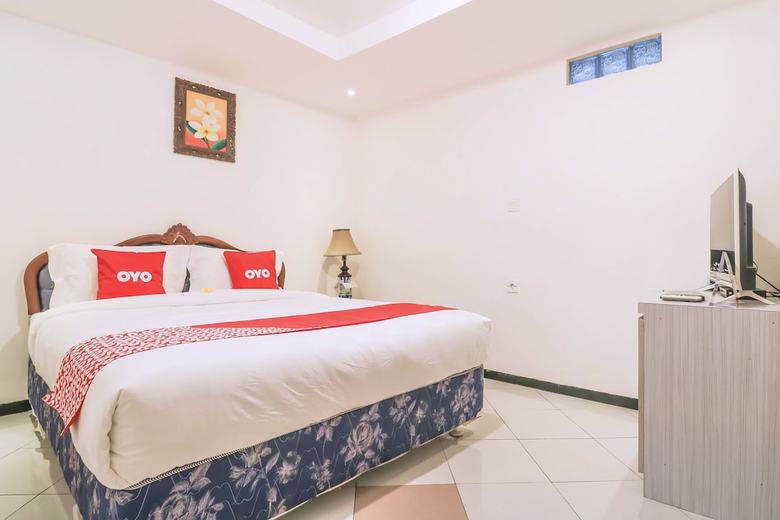 Hostal Oyo 1836 Aeena Village