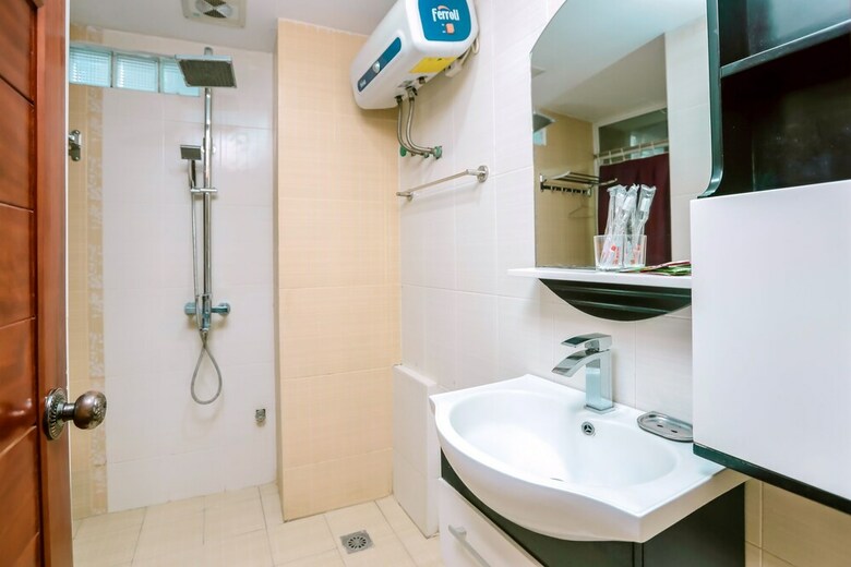 Hotel Oyo 440 Green House