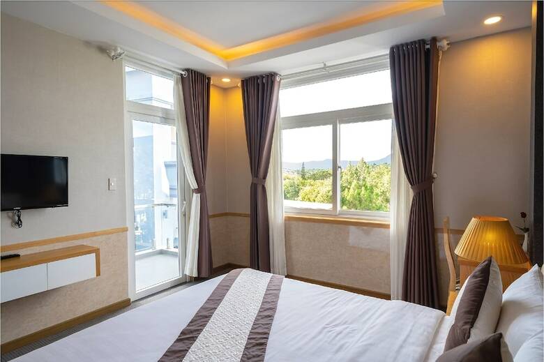 Navy Hotel Da Lat