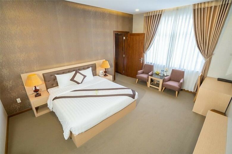Navy Hotel Da Lat