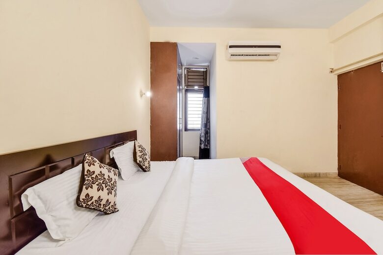Oyo 60892 Hotel Shree Sumukh