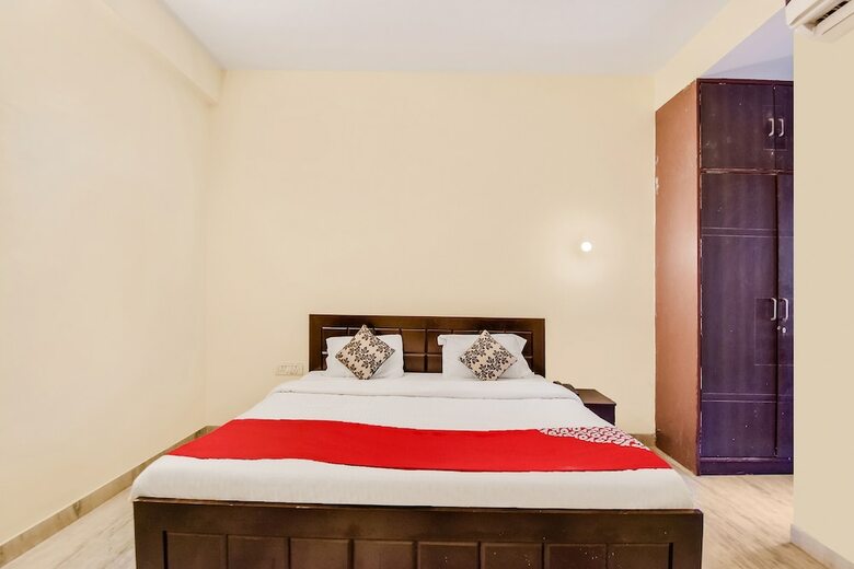Oyo 60892 Hotel Shree Sumukh