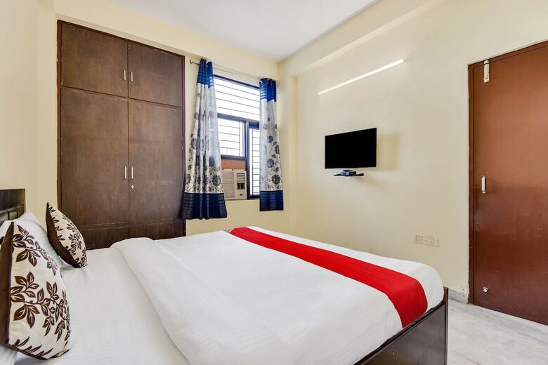 Oyo 60892 Hotel Shree Sumukh