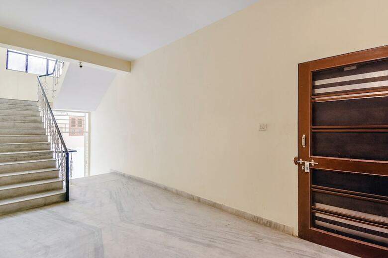 Oyo 60892 Hotel Shree Sumukh