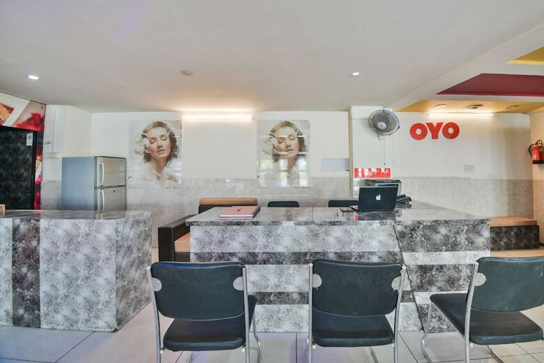 Oyo 45055 Hotel King's Palace