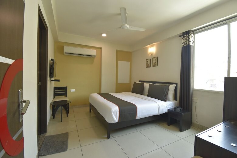 Hotel Collection O 48220 Ram Nagar Colony