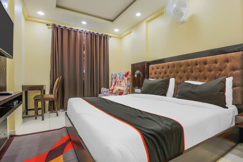 Hotel Collection O 41916 Mansarover