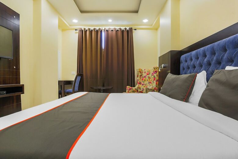 Hotel Collection O 41916 Mansarover