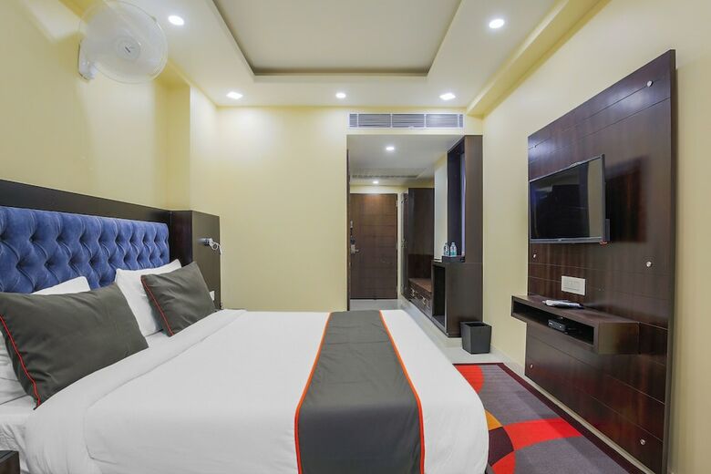 Hotel Collection O 41916 Mansarover