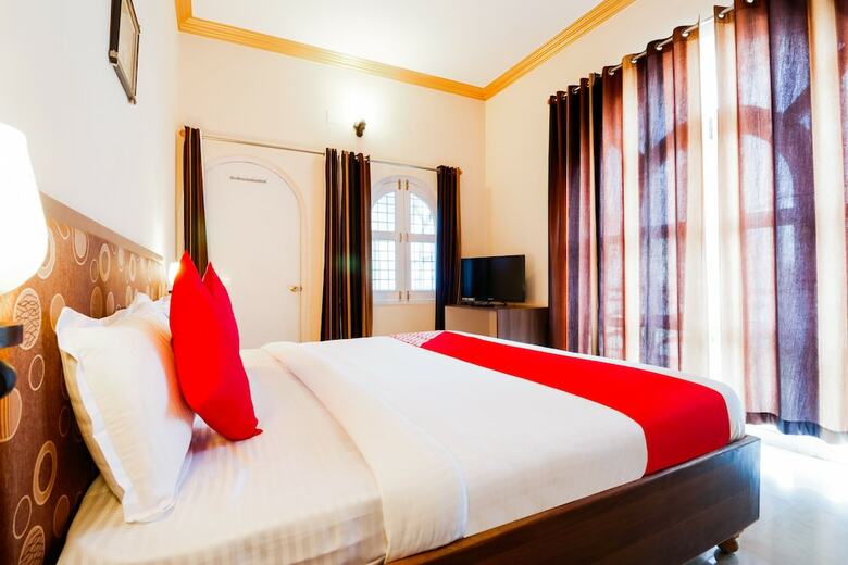 Hotel Oyo 60753 Paradise Luxury Home Stay