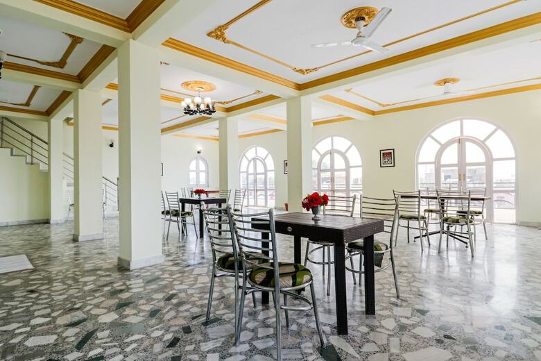 Hotel Oyo 60753 Paradise Luxury Home Stay