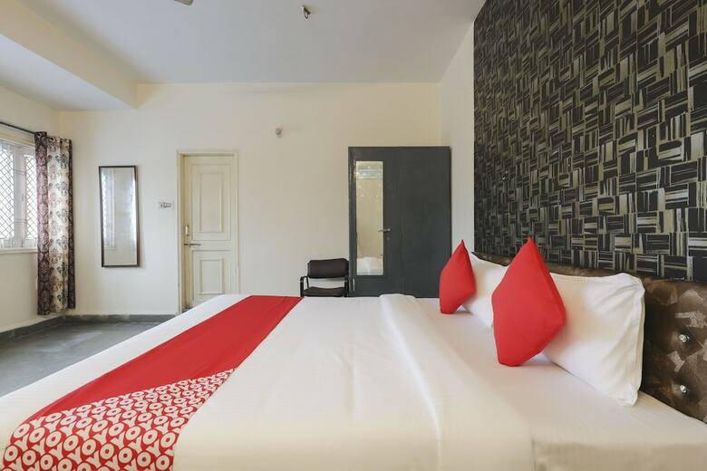 Hotel Oyo 41740 Karnawat Guest House