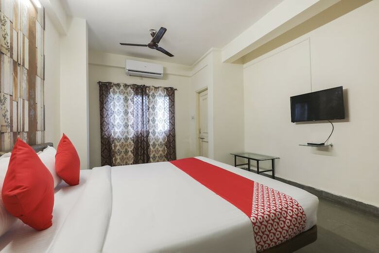 Hotel Oyo 41740 Karnawat Guest House
