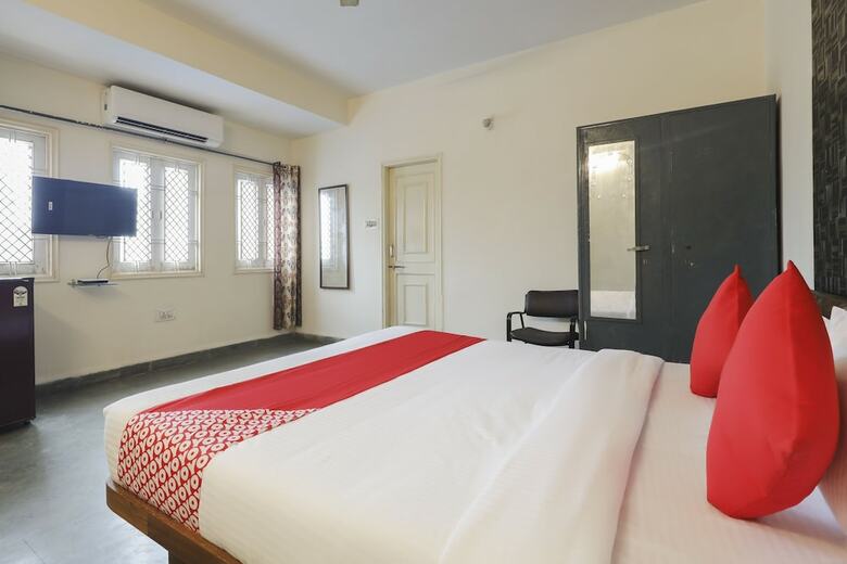 Hotel Oyo 41740 Karnawat Guest House