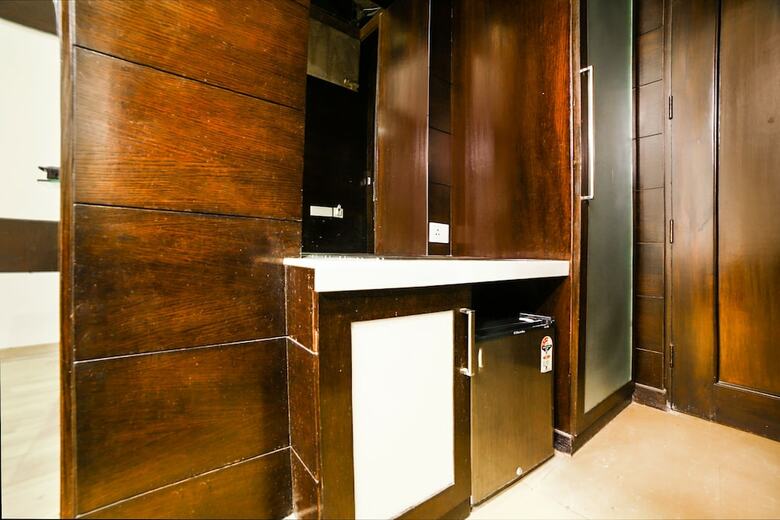 Hotel Capital O 44416 Paharganj Dx 1