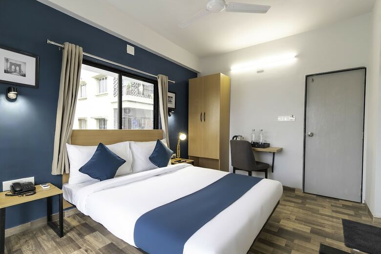 Hotel Silverkey Executive Stays 42958 Sg Highway