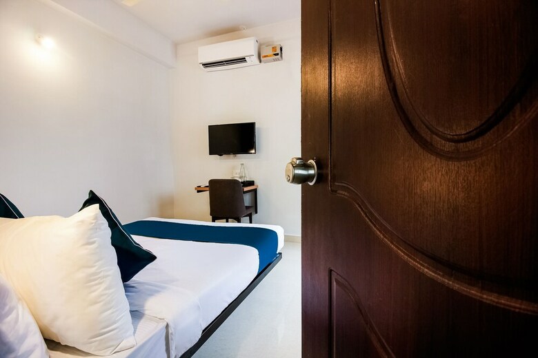 Hotel Silverkey Executive Stays 28060 Jv Colony