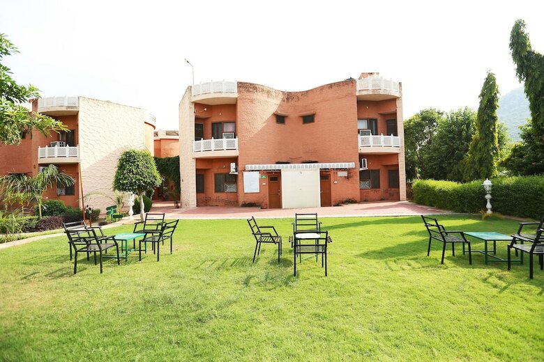 Hotel Palette - Sariska Tiger Camp