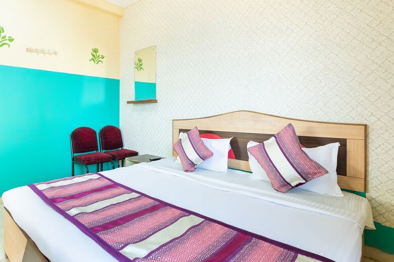 Spot On 40211 Hotel Prakash Inn