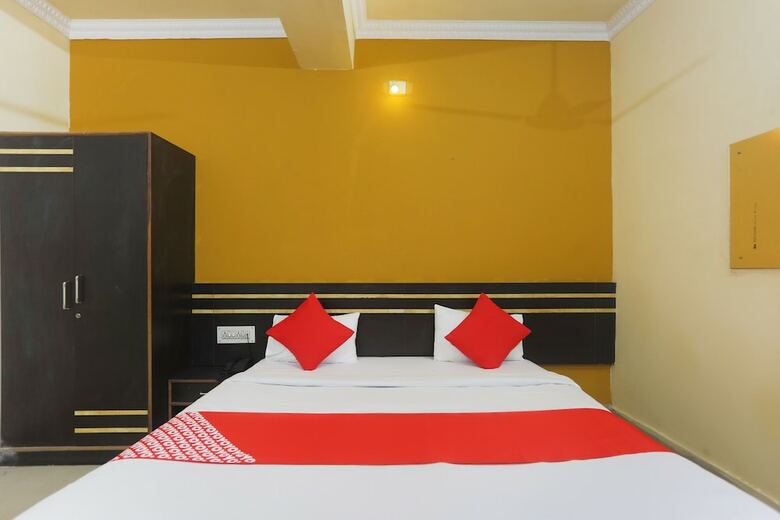 Oyo 48884 Hotel Trishakti