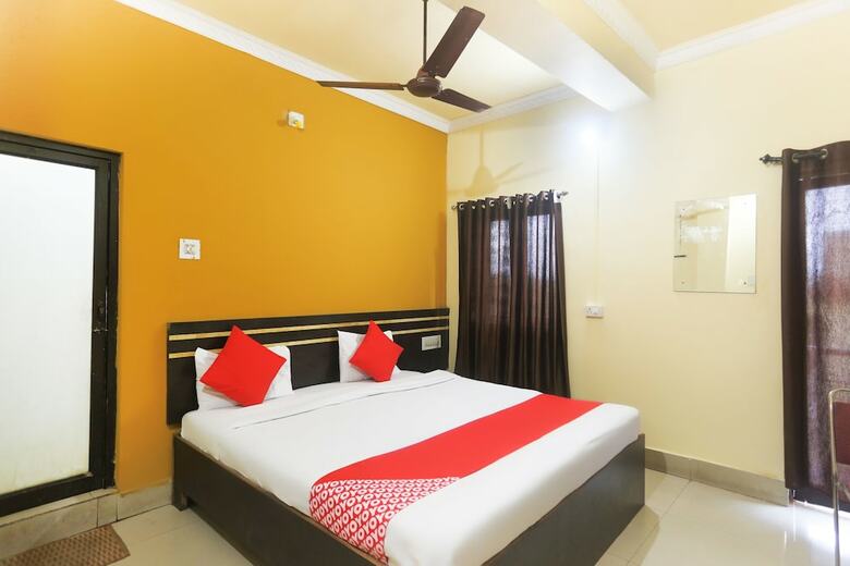 Oyo 48884 Hotel Trishakti