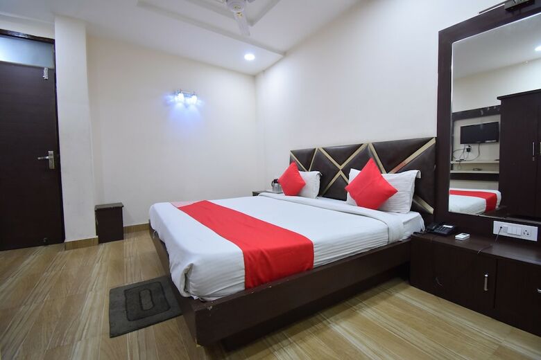 Oyo 60291 Hotel Siddhi Vinayak