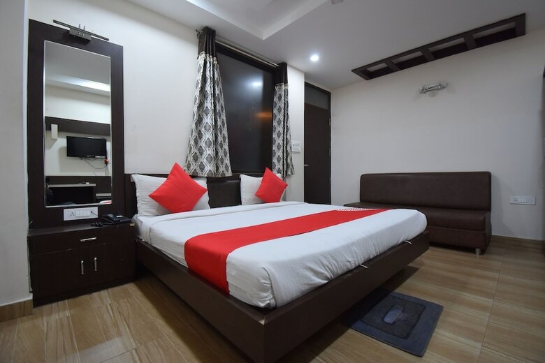 Oyo 60291 Hotel Siddhi Vinayak