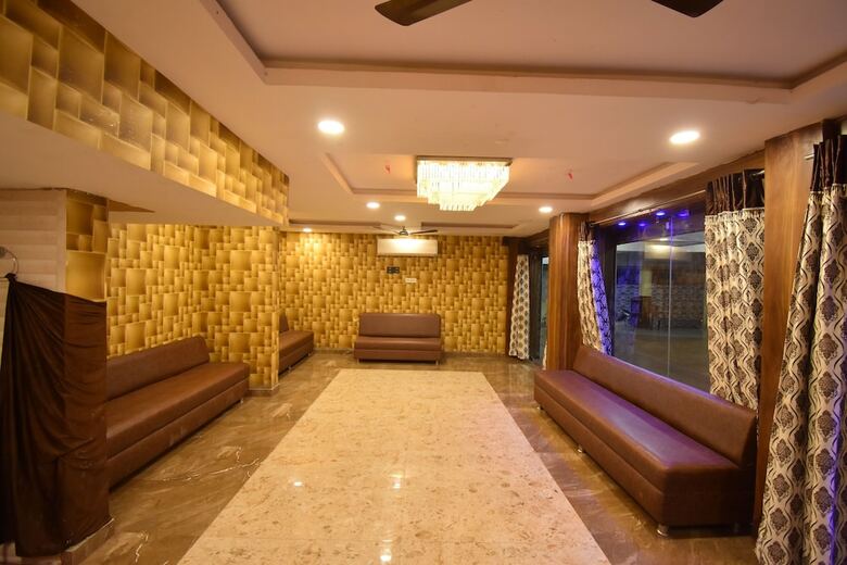 Oyo 60291 Hotel Siddhi Vinayak