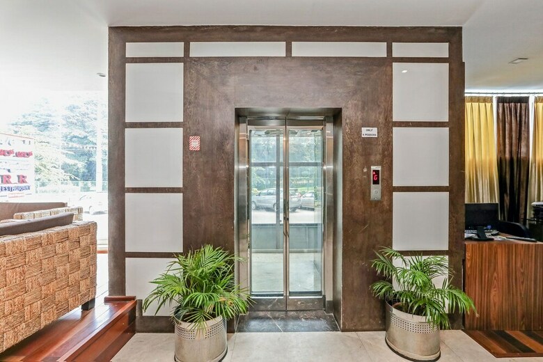 Collection O 50126 Hotel Sk Elegance