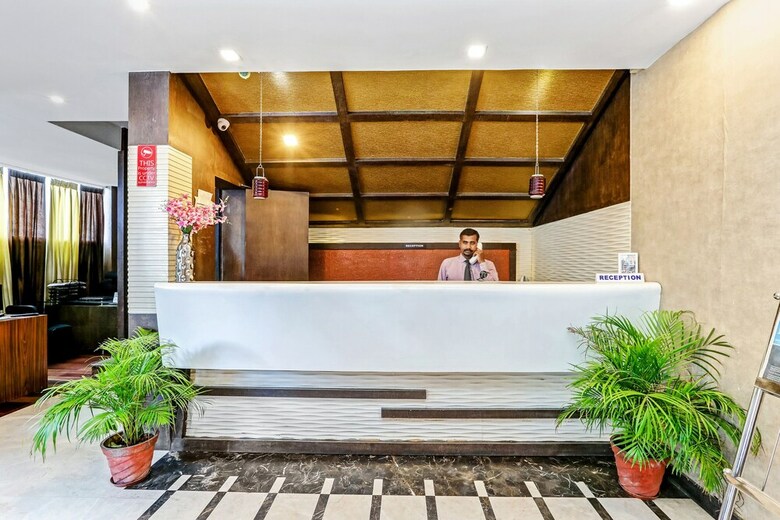 Collection O 50126 Hotel Sk Elegance