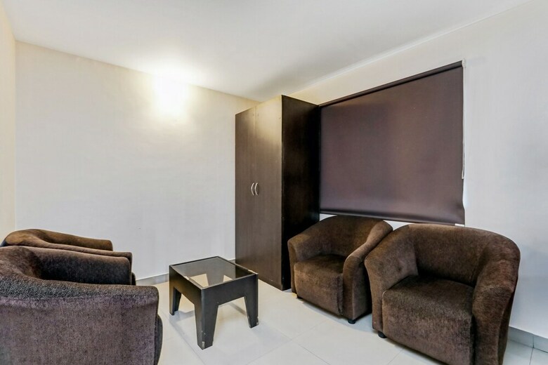 Collection O 50126 Hotel Sk Elegance