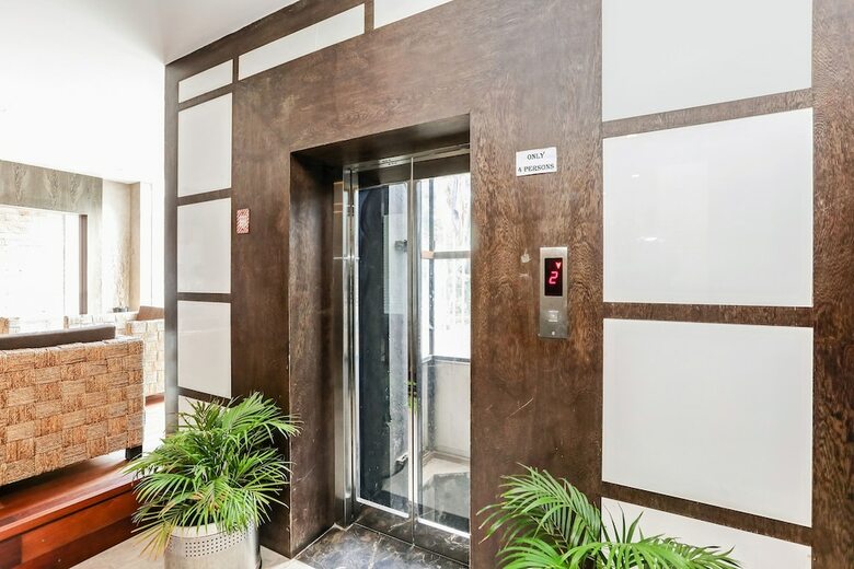 Collection O 50126 Hotel Sk Elegance