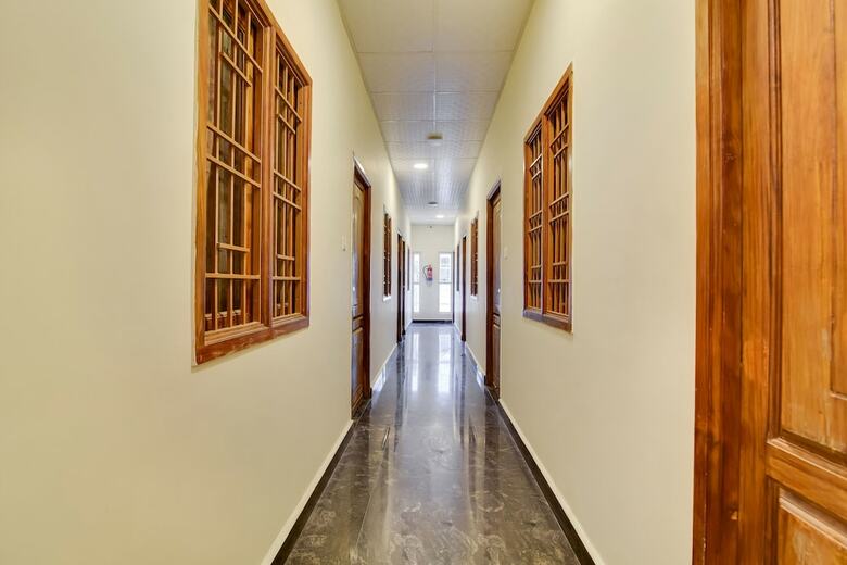 Hotel Oyo Flagship 39748 Om Sakthi Complex Pethuchettypet