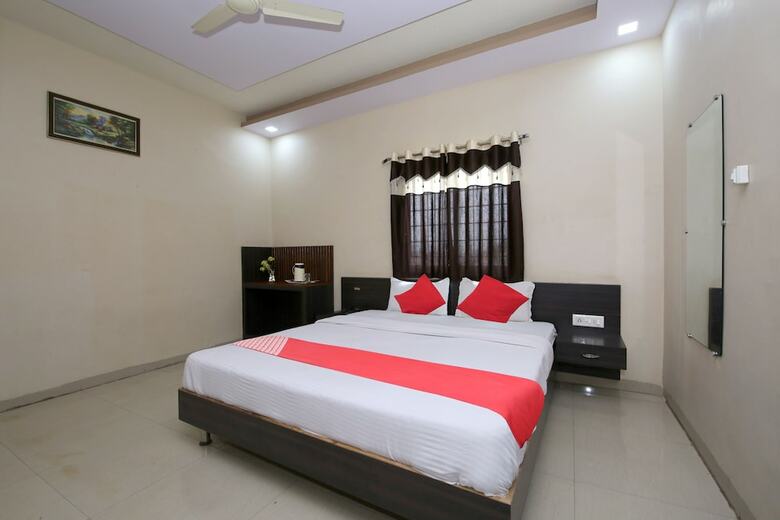 Oyo 48533 Hotel Aarna Palace