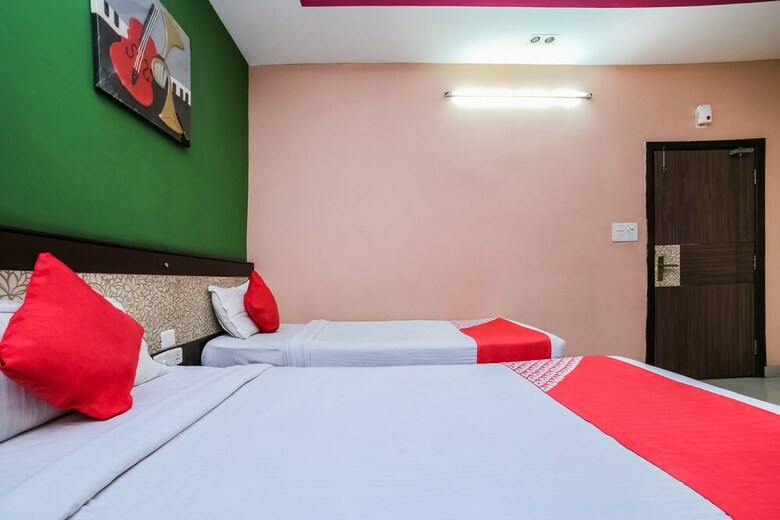 Oyo Flagship 50138 Hotel Parashuram Isbt