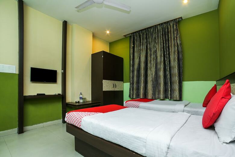 Oyo Flagship 50138 Hotel Parashuram Isbt