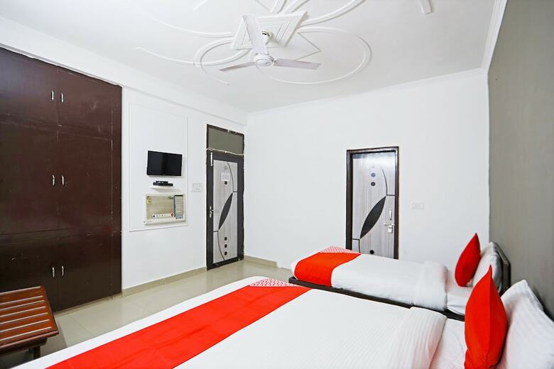 Hotel Oyo 29375 Rainbow Villa