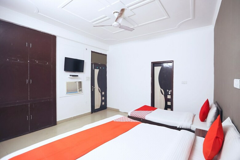 Hotel Oyo 29375 Rainbow Villa
