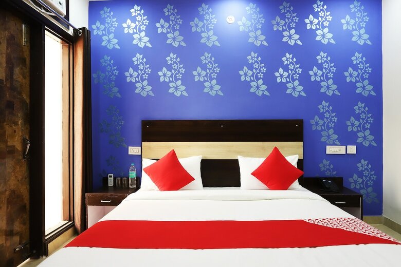 Hotel Oyo 42619 Diamond Key Residency